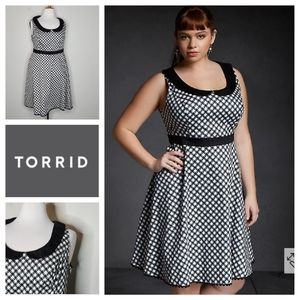 Orphan Black for Torrid Alison Peter Pan Collar Dress Size 16